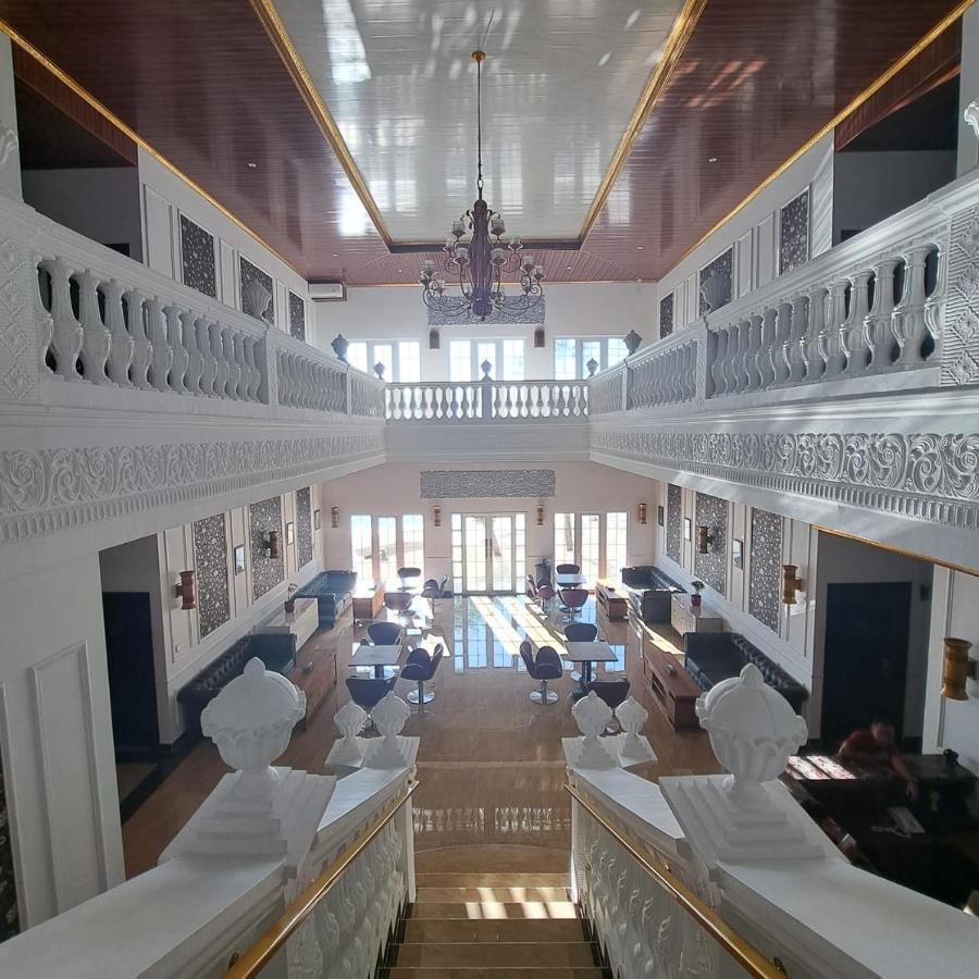 Gili Beachfront Suites Gili Trawangan Luaran gambar